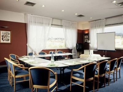 Restaurant Le Rive Gauche Hotel Joigny